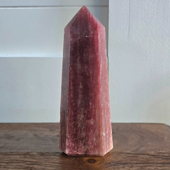 Strawberry Quartz Tower โ Love โข Joy โข Emotional Healing - Picture 3 of 7